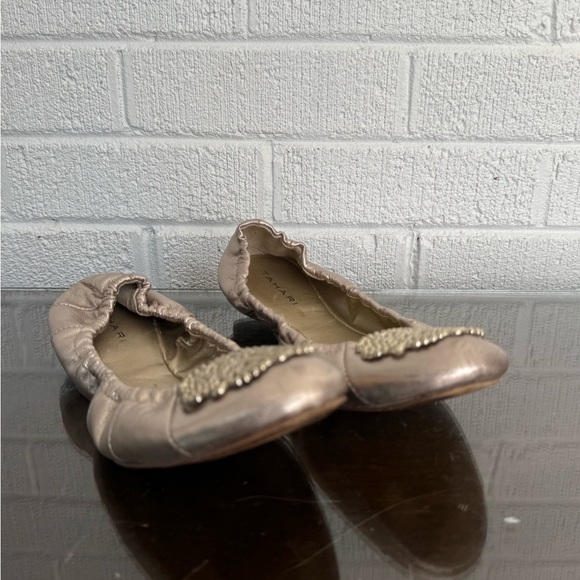 Tahari Cream and Gold Loafers with Elegant Medallion Design - Picture 3 of 12